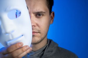 portrait-hacker-with-mask-300x200